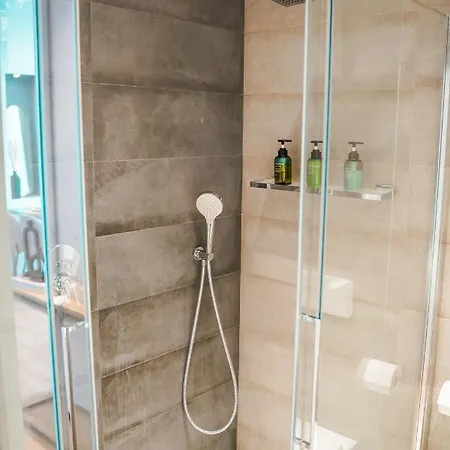 Apartmán ¡piso De Lujo A 200 Metros De La Playa! - Marbella